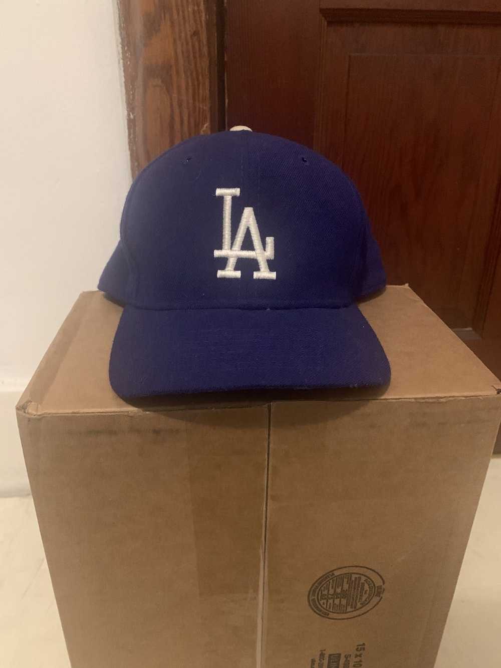 Vintage Vintage LA Dodgers fitted Hat 90s - image 1