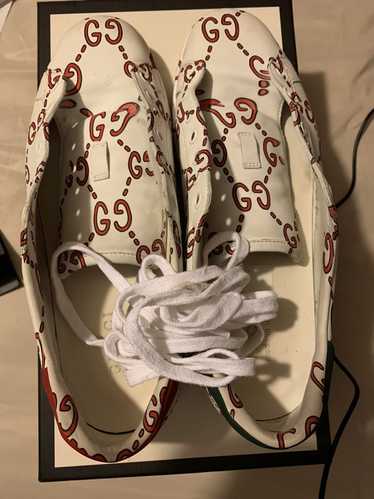 Gucci White/Red Leather Ace GG Print Lace Up Sneak