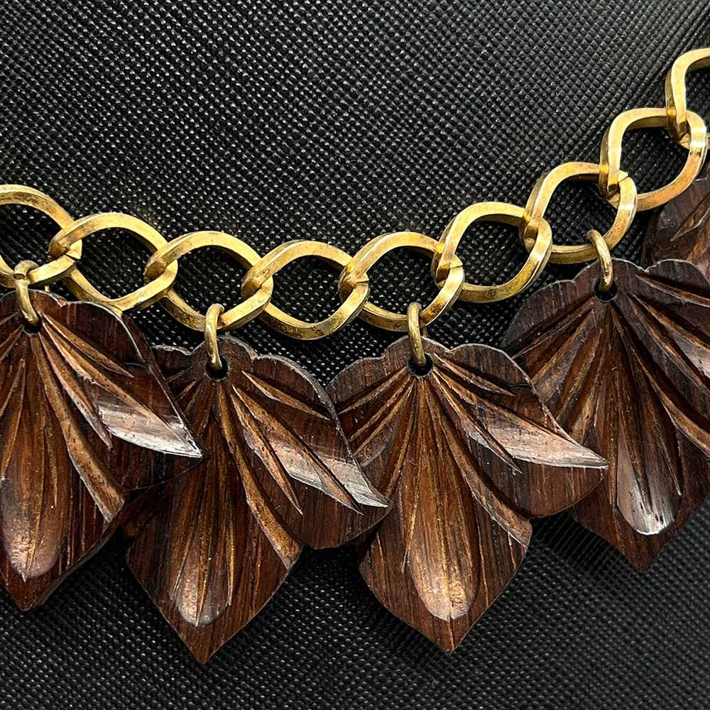 Vintage 1930s-1940s Wood Leaf Necklace - image 4