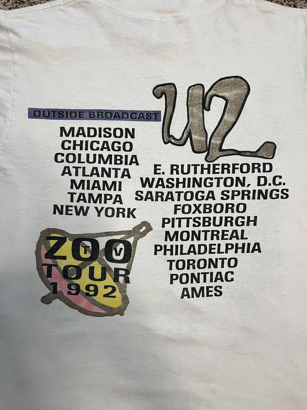Vintage Vintage 1992’s U2 Zoo TV Tour T-Shirt - image 7