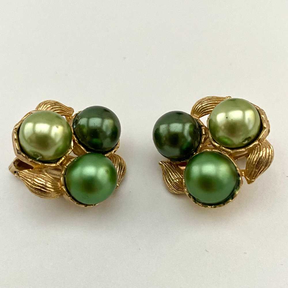 1960s Faux Pearl Earrings - image 2