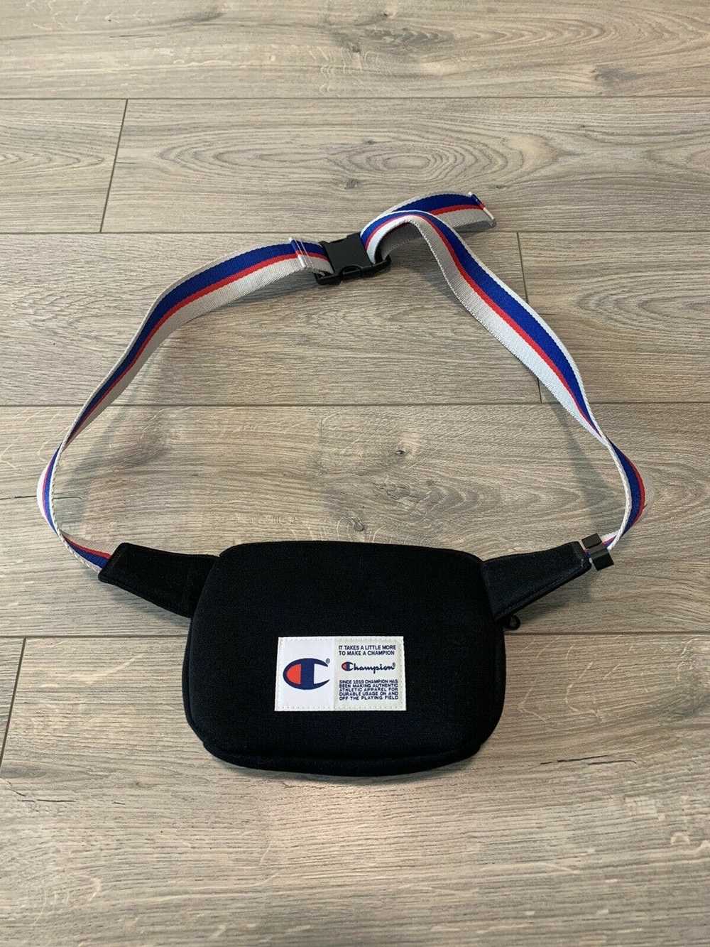 Champion Champion Attribute Fanny Pack Waist Shou… - image 2