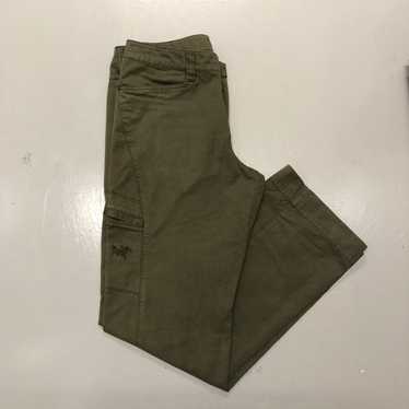 https://img.gem.app/403881469/1t/1695744754/arcteryx-hiking-trail-pants.jpg