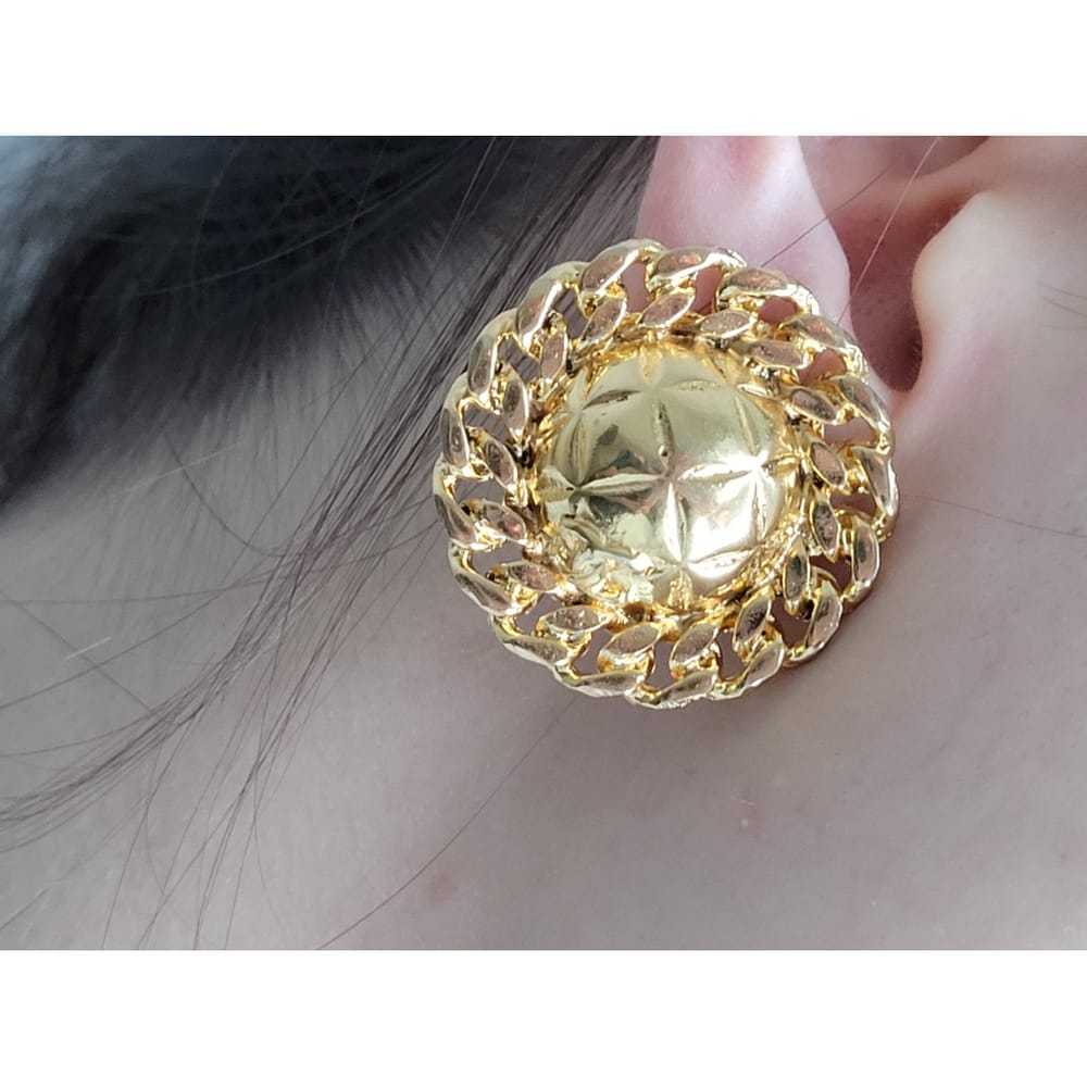 Chanel Matelassé earrings - image 8