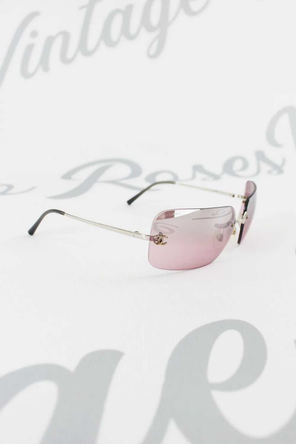 pink and white chanel sunglasses