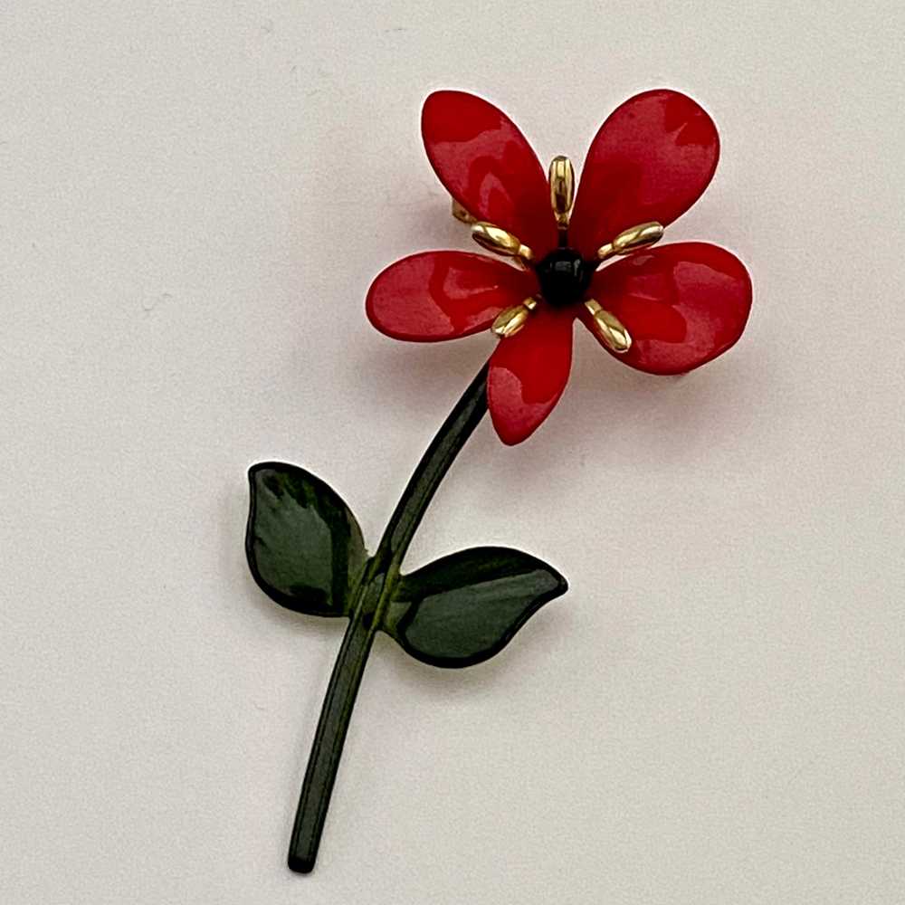 Late 60s/ Early 70s Enamel Flower Brooch - image 1