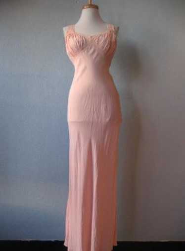 Vintage 30s 40s Barbizon Pink Rayon and Silk Night