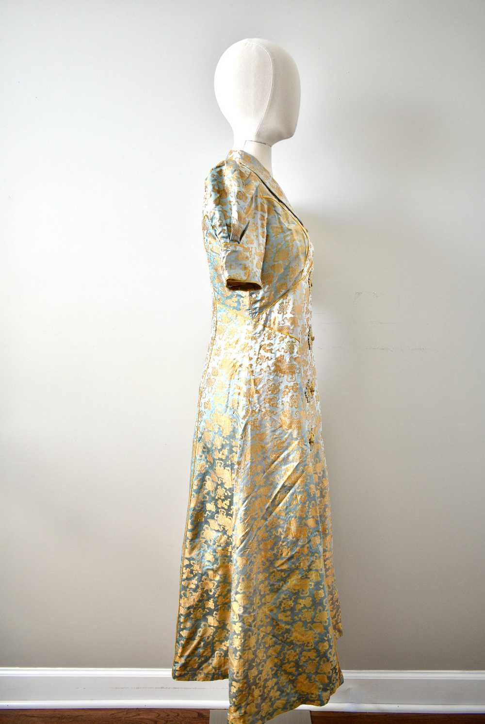 Vintage 1930 Silk Brocade Coat - image 3