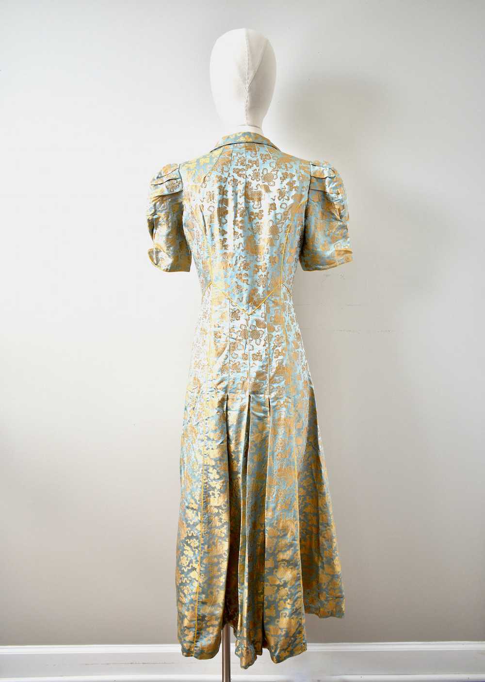 Vintage 1930 Silk Brocade Coat - image 4
