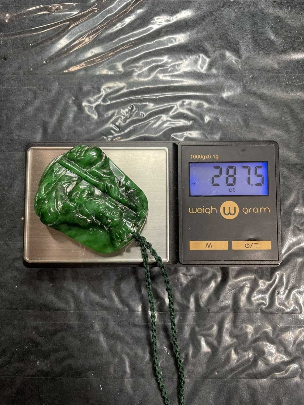 Vintage Vintage Burmese green carved jade Buddha … - image 11