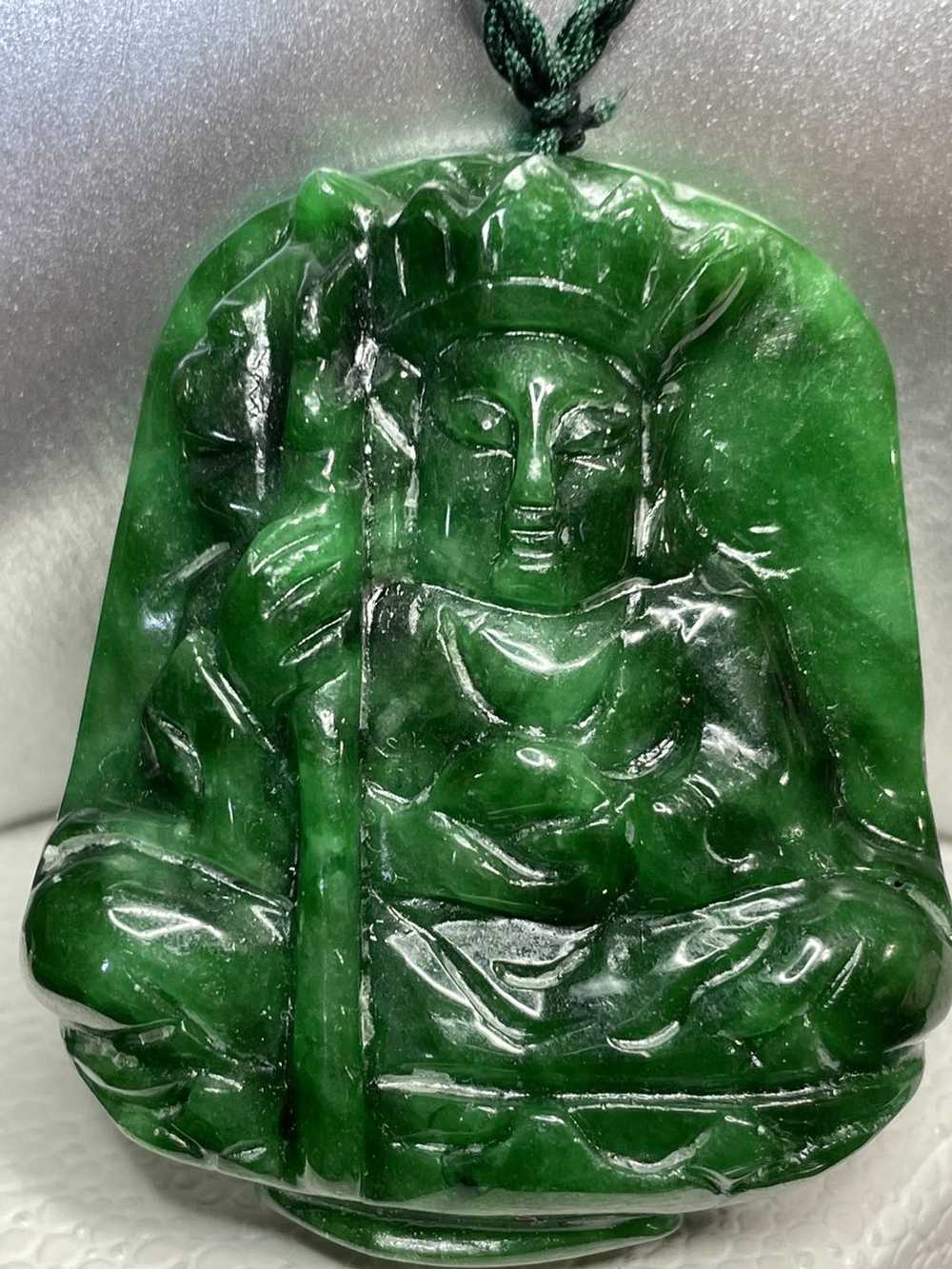 Vintage Vintage Burmese green carved jade Buddha … - image 2