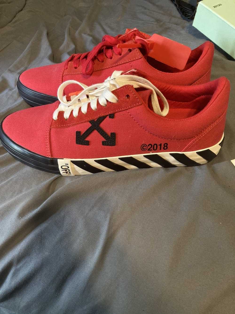 Off-White Off White Vulc low top red size 43 - image 3