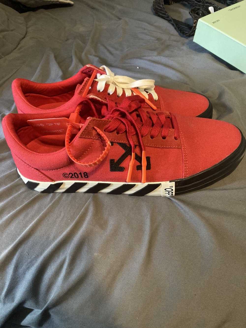 Off-White Off White Vulc low top red size 43 - image 4