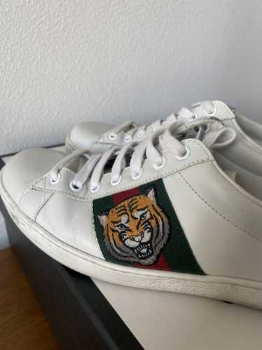 Gucci Gucci Ace Embroidered Tiger Sneakers