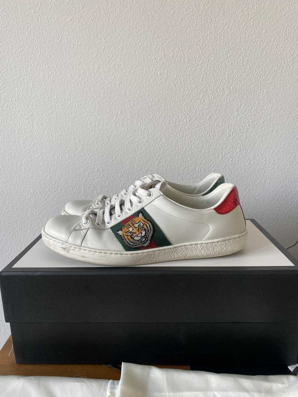 Gucci Gucci Ace Embroidered Tiger Sneakers - image 3