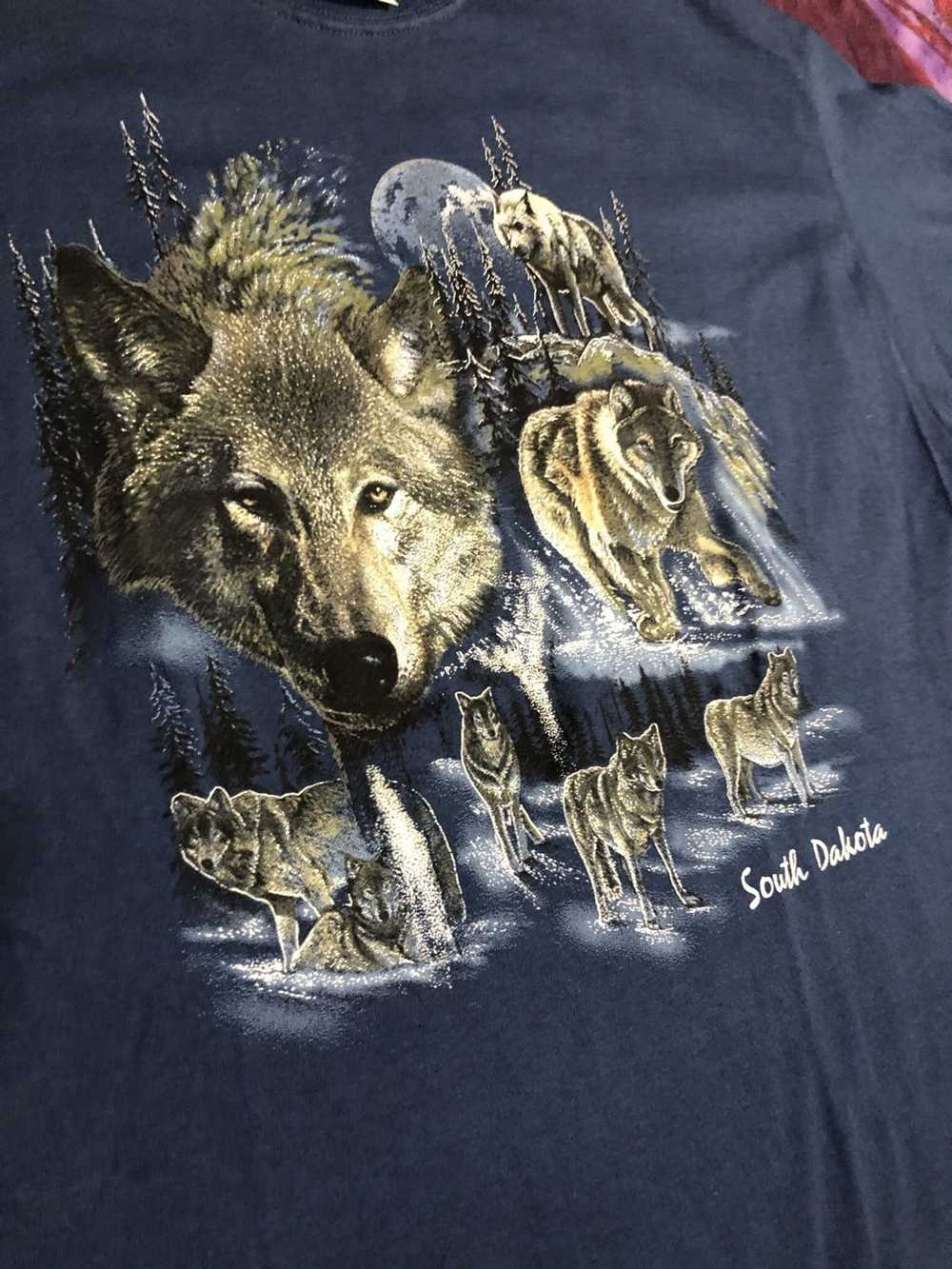 Delta × Vintage South Dakota “Wolves in the Snow” - image 3