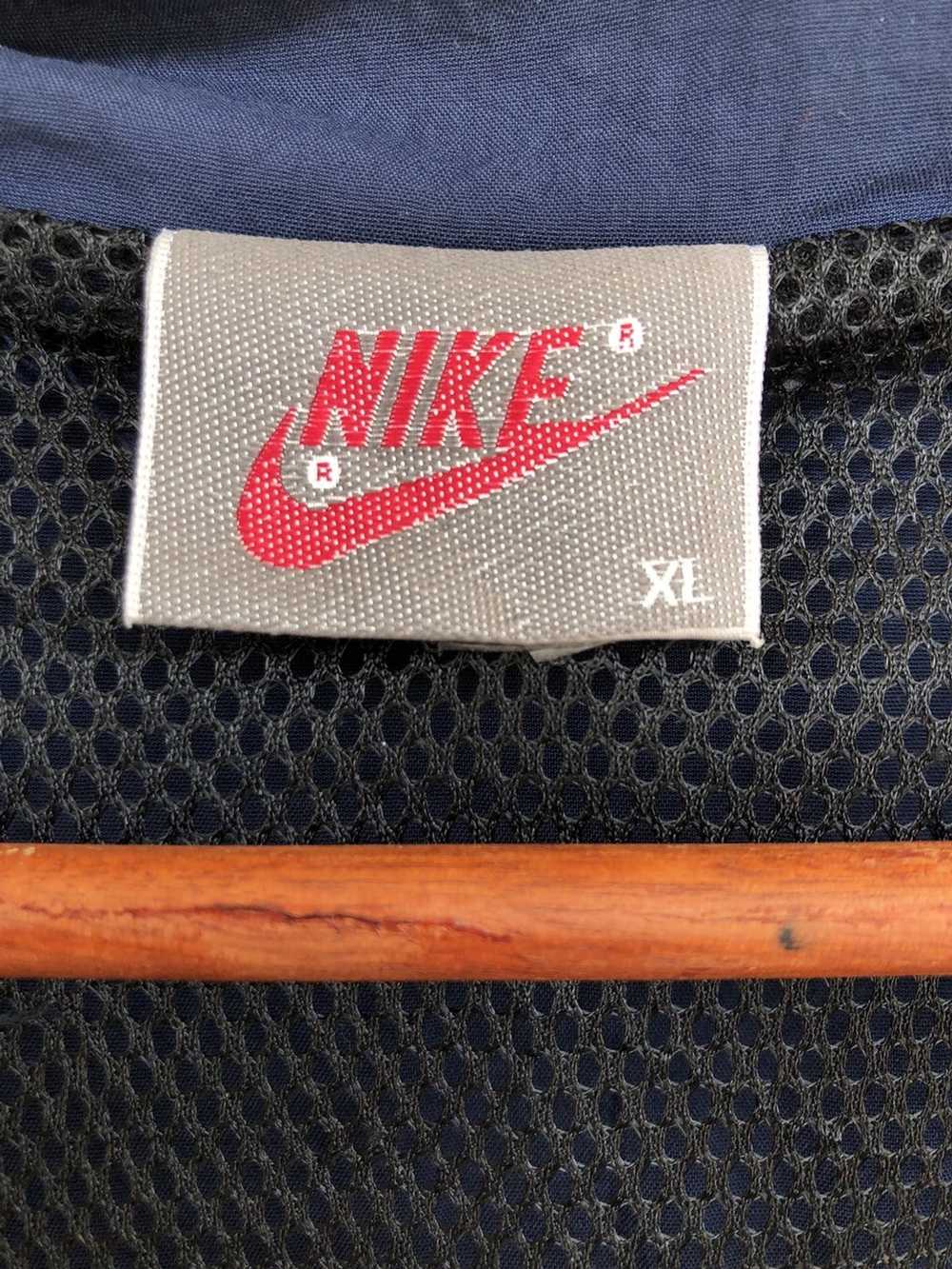 Nike Vintage Nike Big Back USA Flag Jacket - image 8