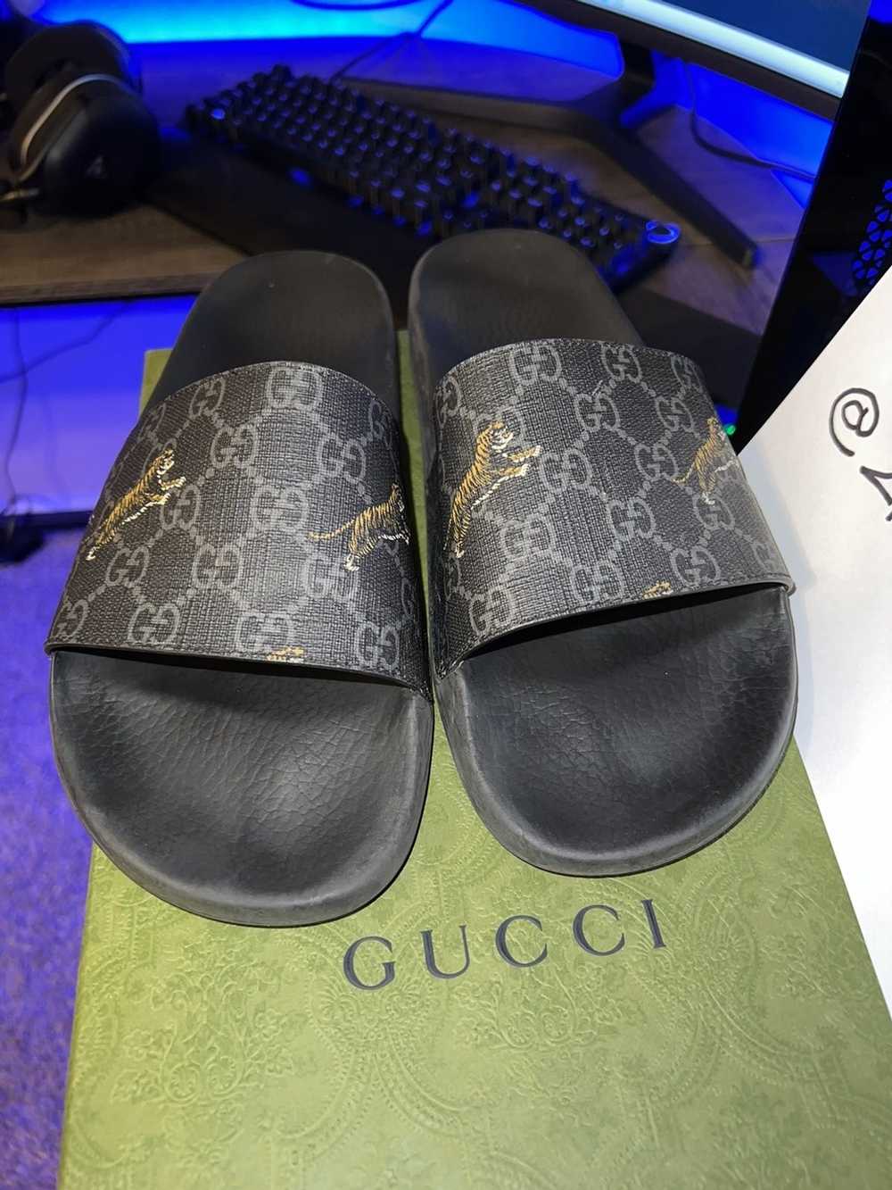 Gucci Black tiger slides - image 1