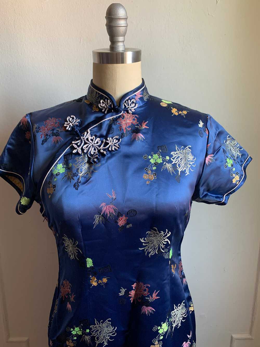 Vintage Silk Blue Mandarin Collar Dress - image 9