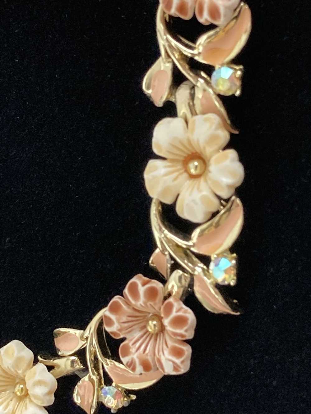 Coro Floral Enamel and Rhinestone Choker Necklace - image 7