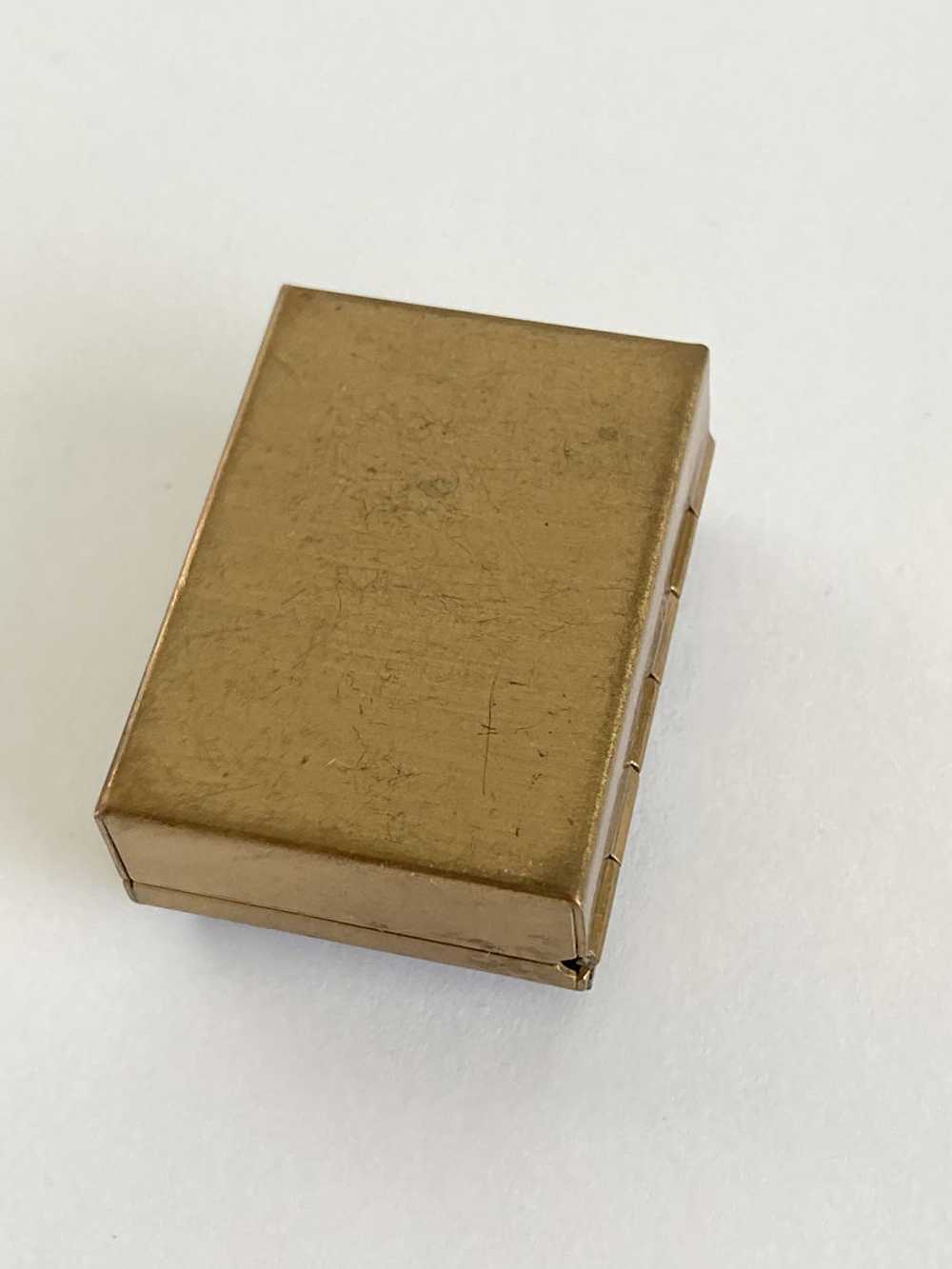 Vintage 1950s Silver Confetti Pill Box - image 6