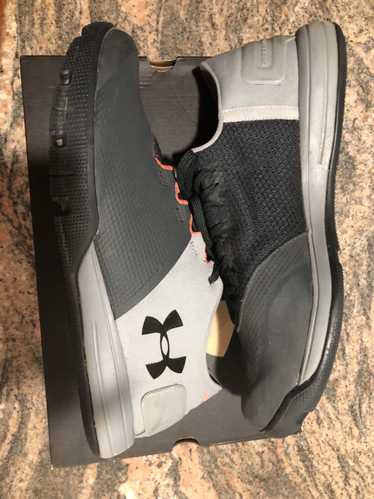 Under Armour UA CHARGED ULTIMATE TR 2.0