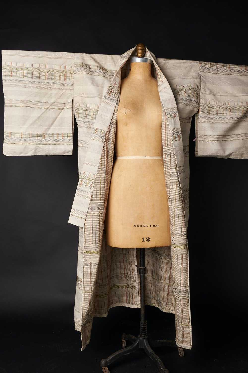 Vintage 1980s Silk Geometric Japanese Kimono - image 7