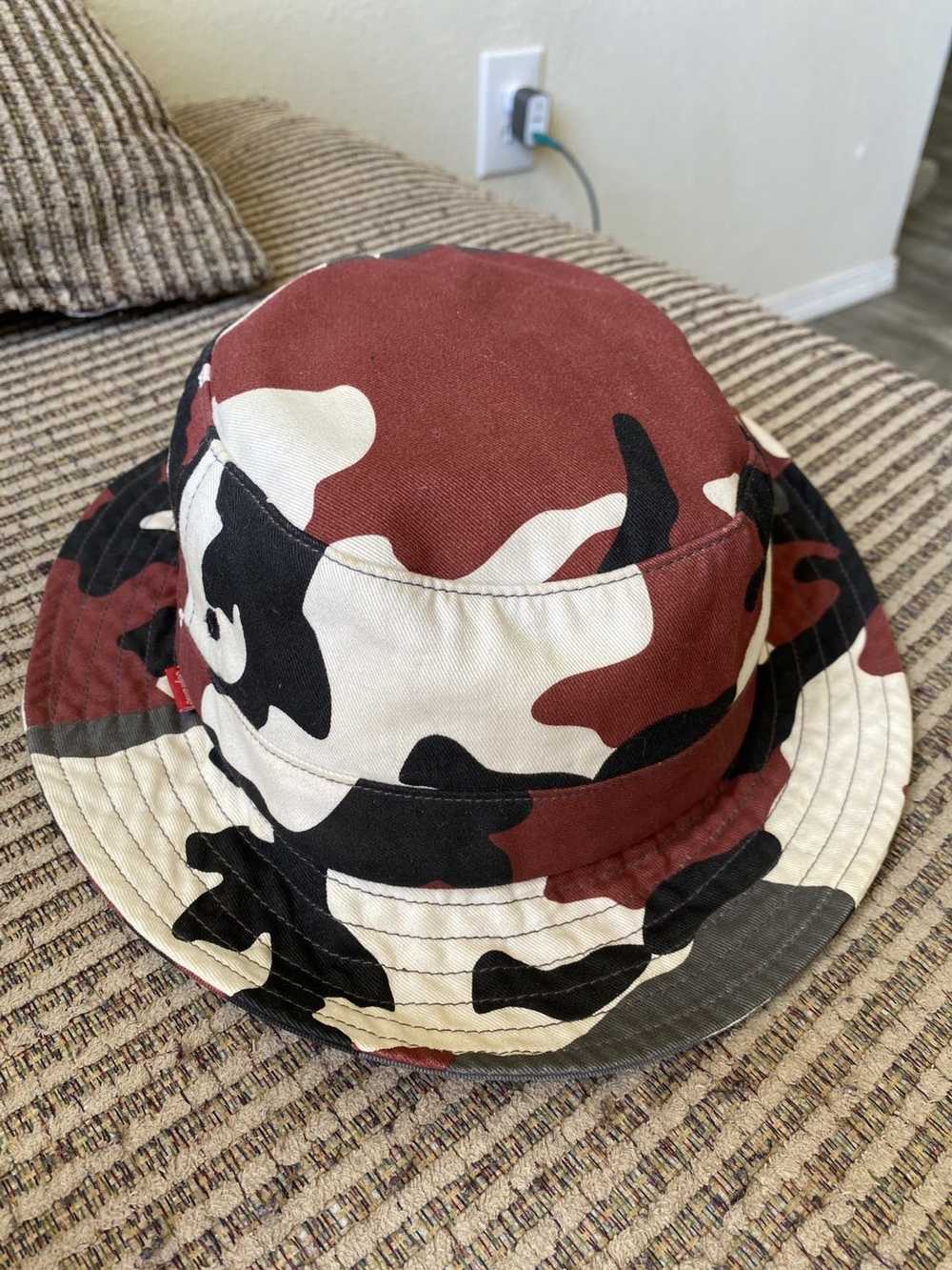 Supreme Supreme camo bucket hat - image 1