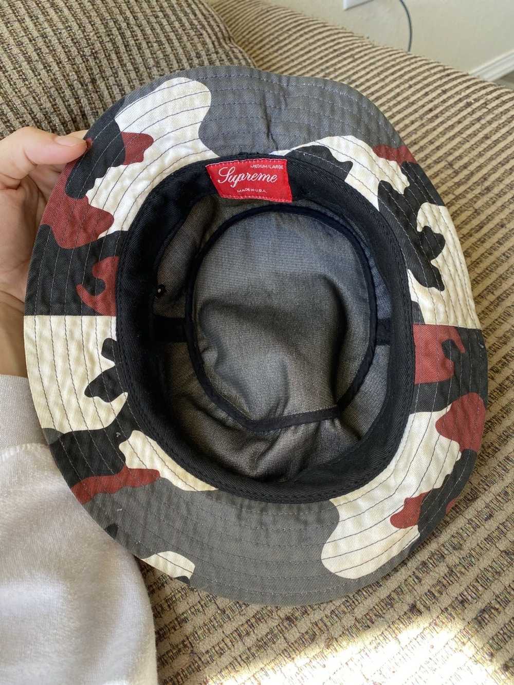 Supreme Supreme camo bucket hat - image 3