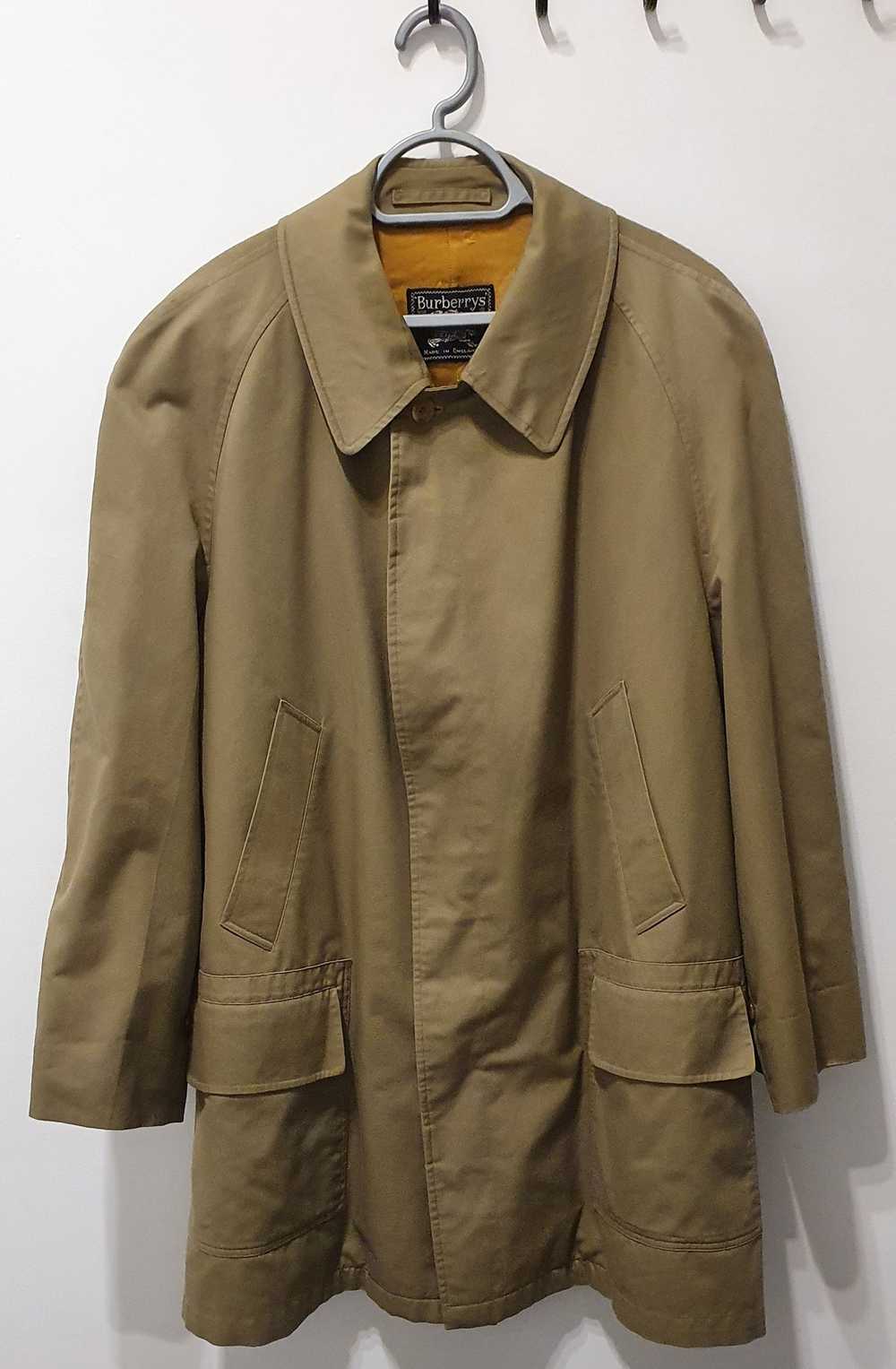 Burberry × Vintage Vintage burberry beige trenchc… - image 2