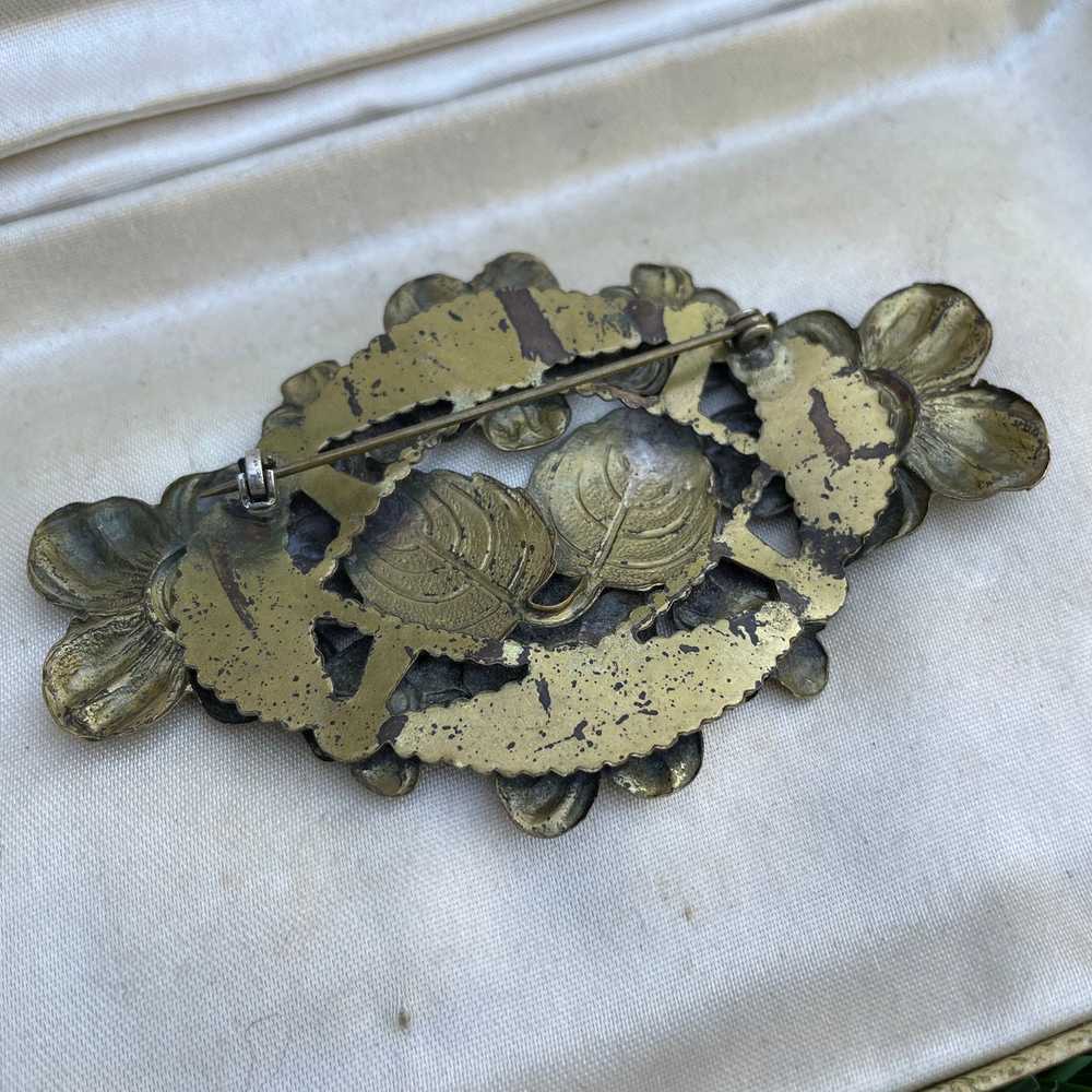1930s Stamped Brass Floral Brooch - image 3