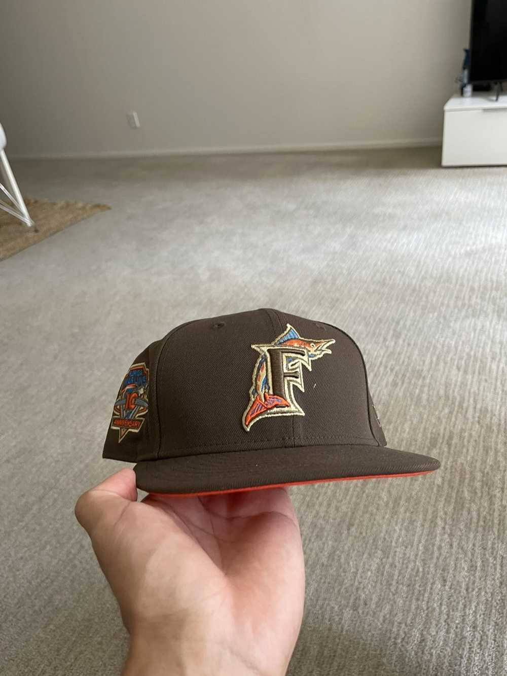 New Era Marlins Fitted 7 7/8 BROWN - image 1