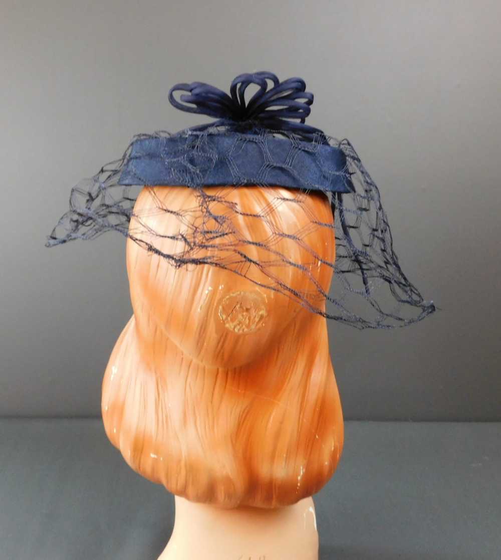 Vintage Midnight Blue Ring Hat with Veil and Orga… - image 6