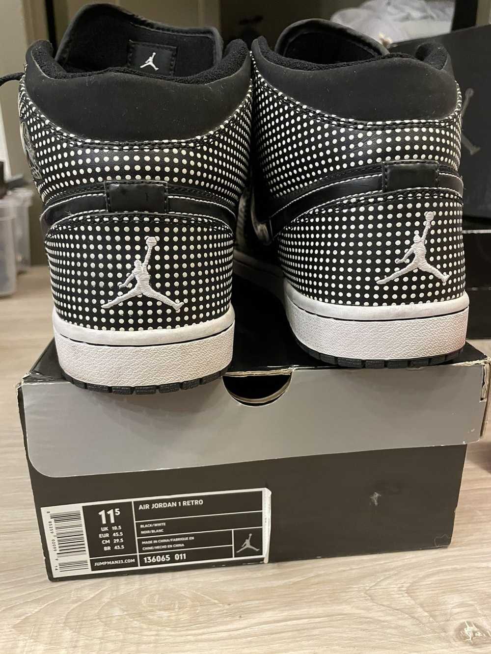 Nike Air Jordan 1 Retro Black White - image 5