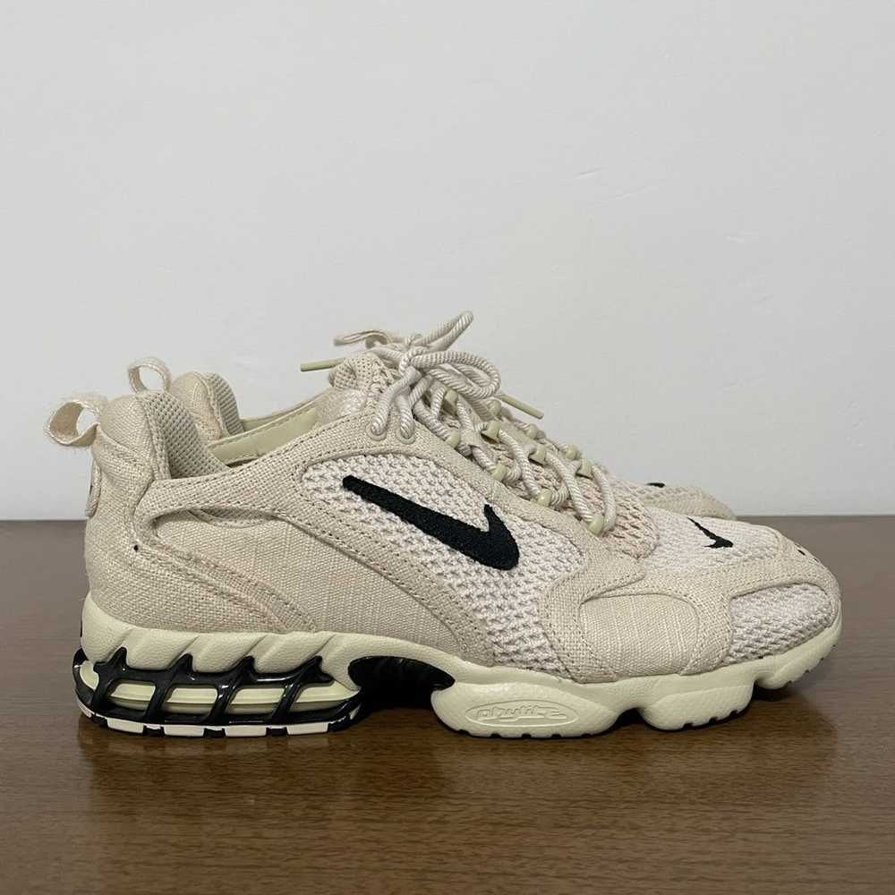 Nike × Stussy Zoom Spiridon Caged 2 Fossil - image 2