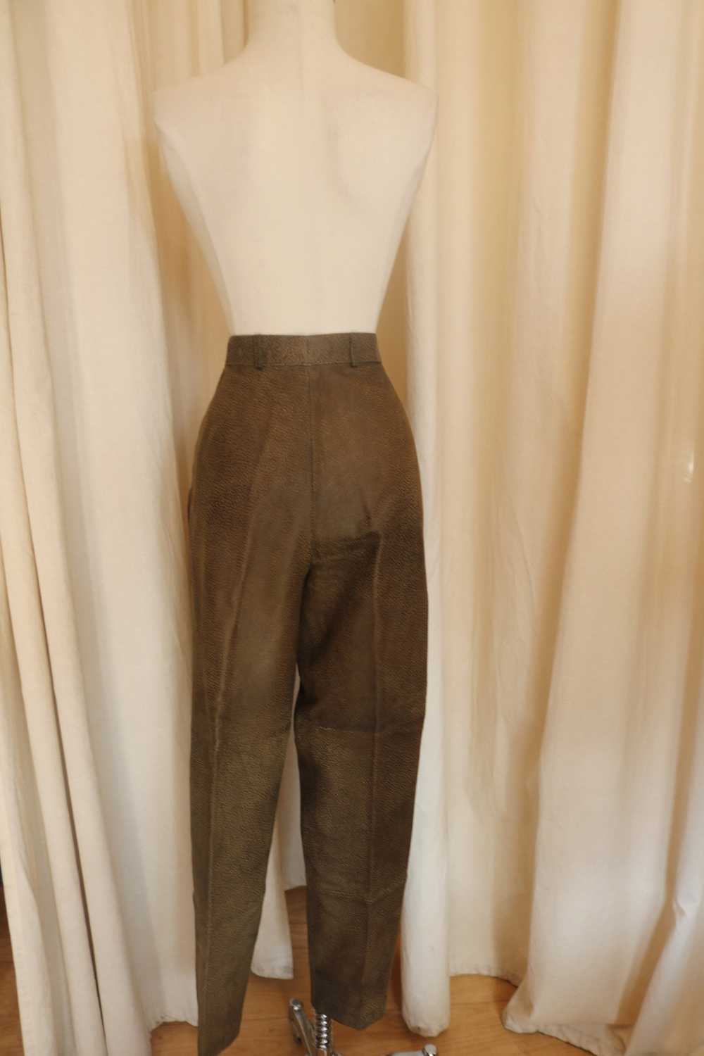 Olive green leather embossed pants - image 2