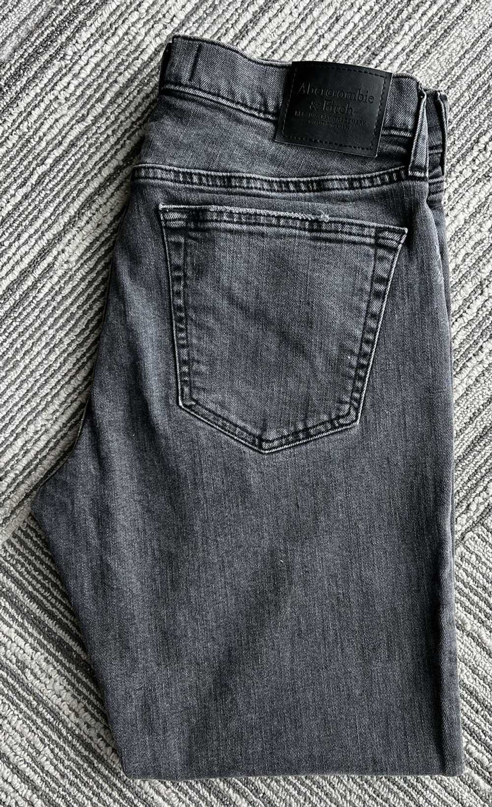 Abercrombie & Fitch Abercrombie and Fitch Taper G… - image 2