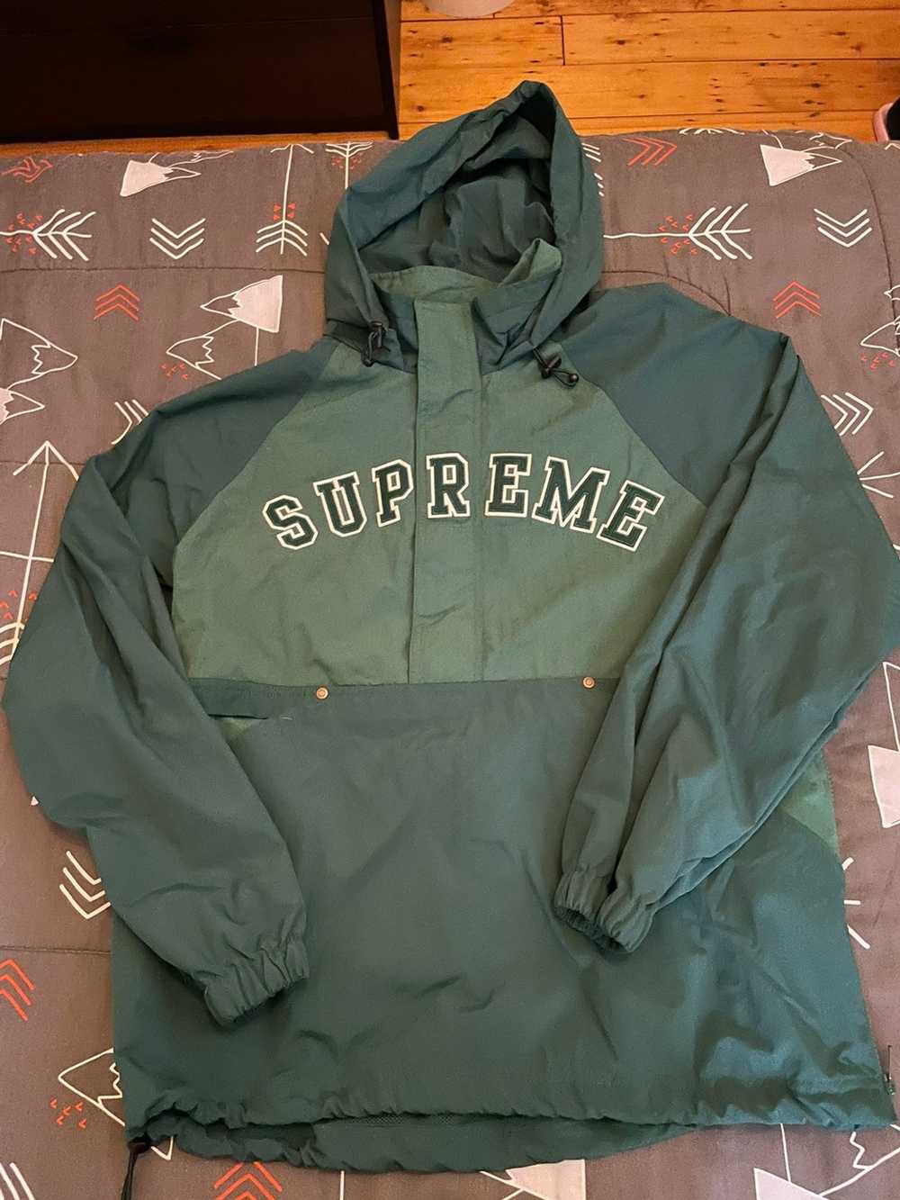 Supreme court half zip - Gem