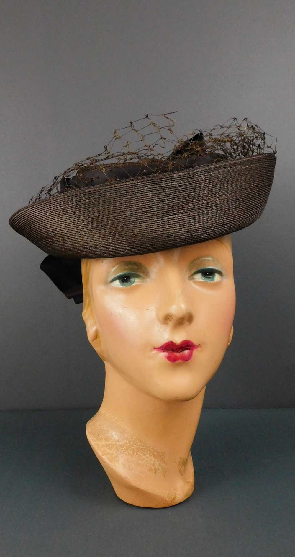 Vintage 1930s Brown Straw Tilt Hat with Large Bow… - image 1
