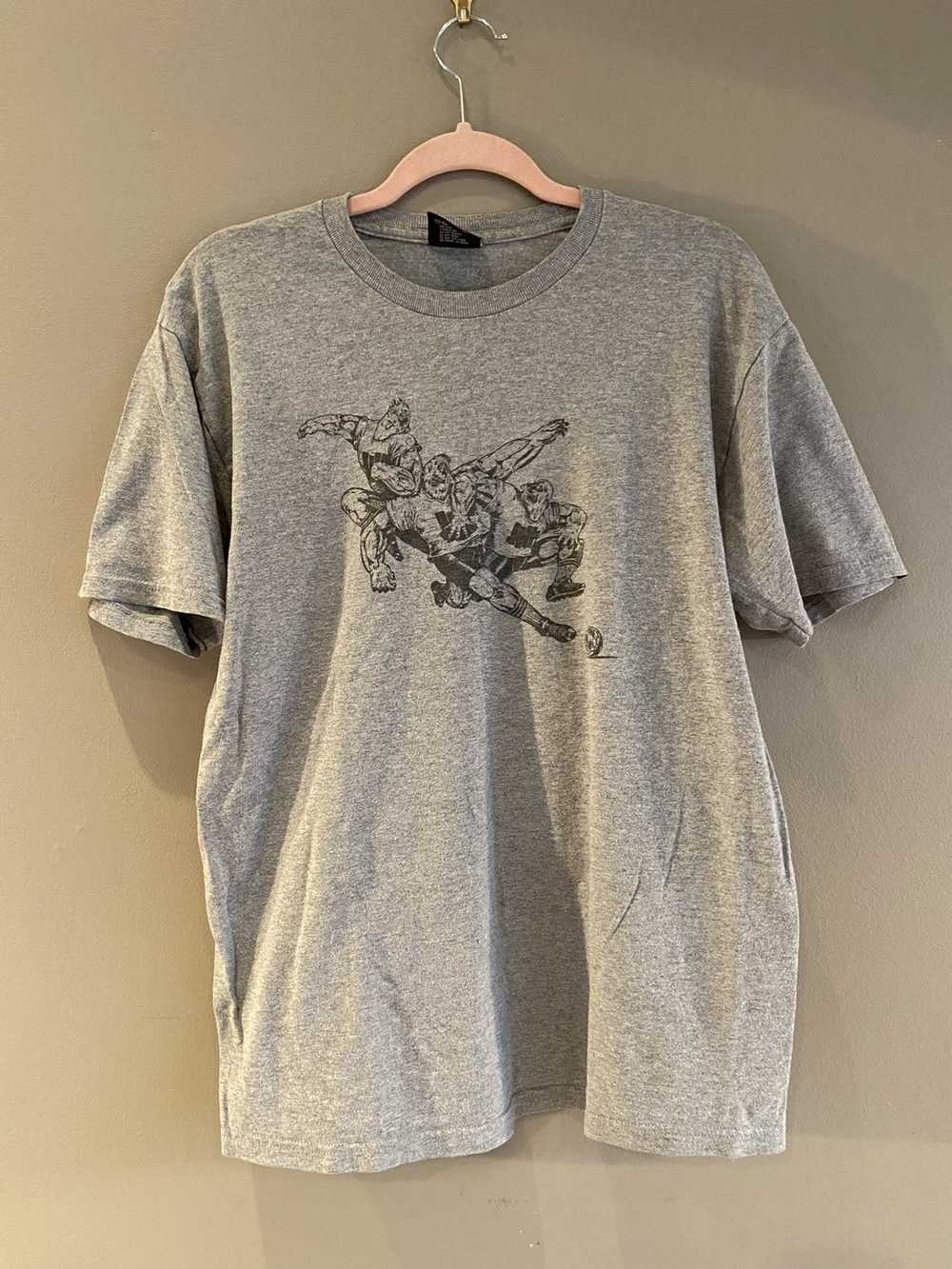 Undefeated Vintage Undefeated Gray M Soccer Tee - image 1