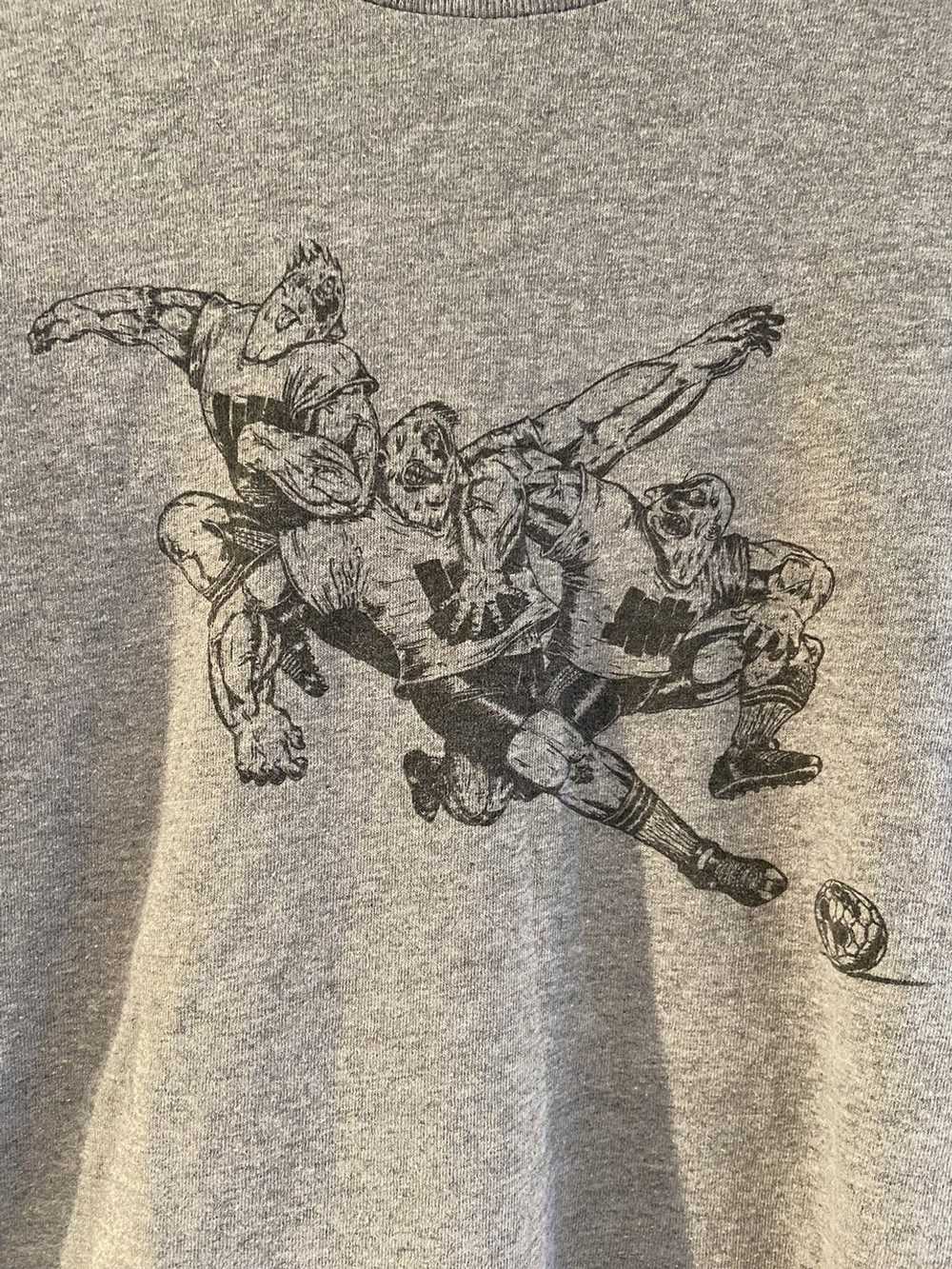 Undefeated Vintage Undefeated Gray M Soccer Tee - image 2