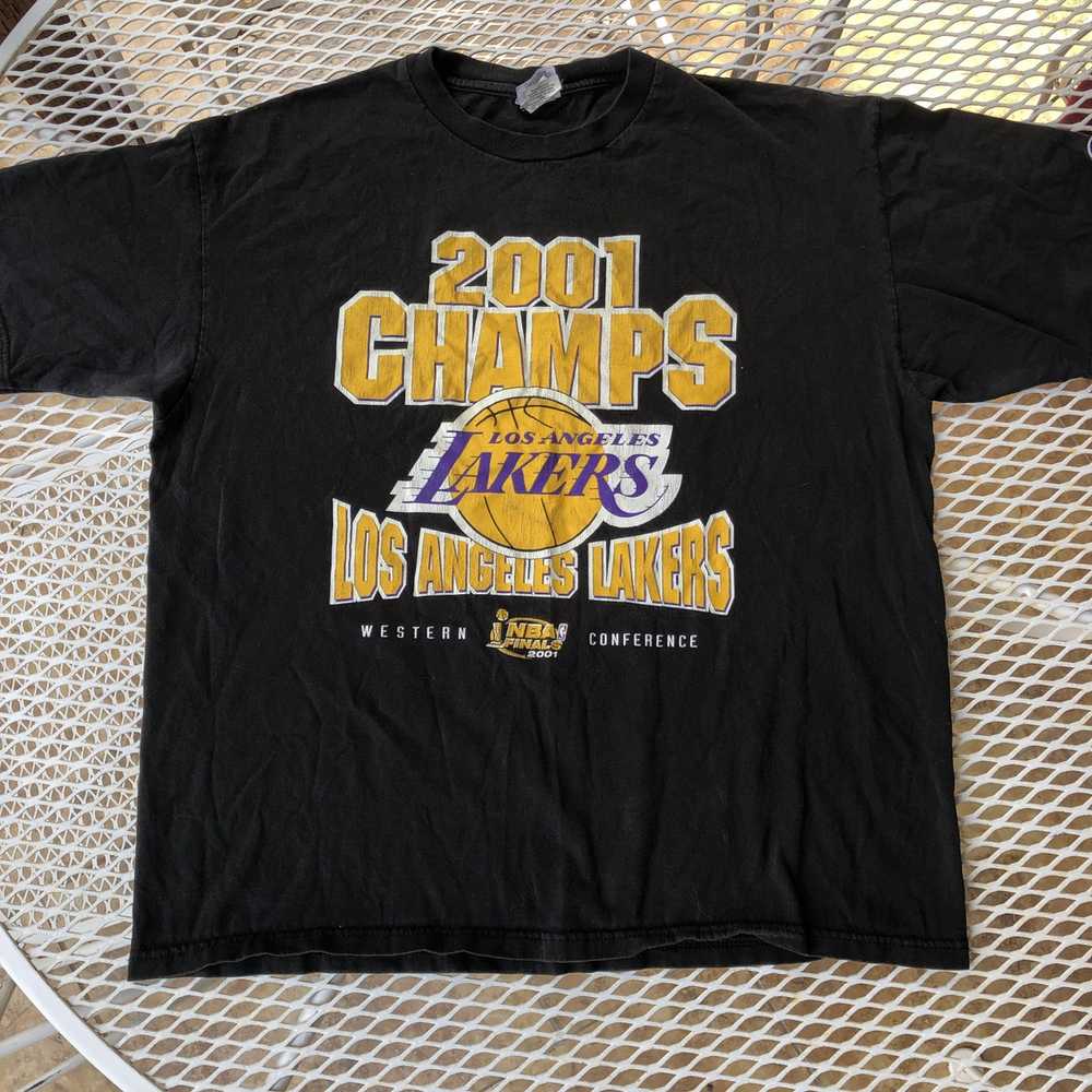 Champion Vintage Los Angeles Lakers 2001 Champs S… - image 1