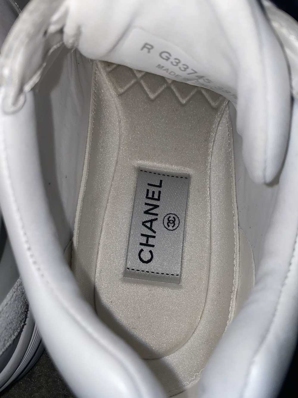 Chanel white chanel sneakers - image 12