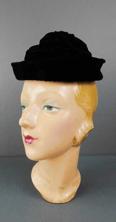 Vintage Gathered Black Velvet Topper Hat, 1950s Mr