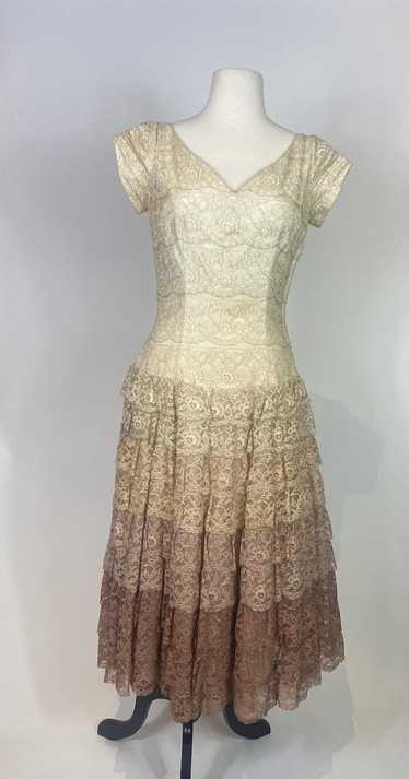 1950s Tiered Ombre Lace Swing Dress - image 1
