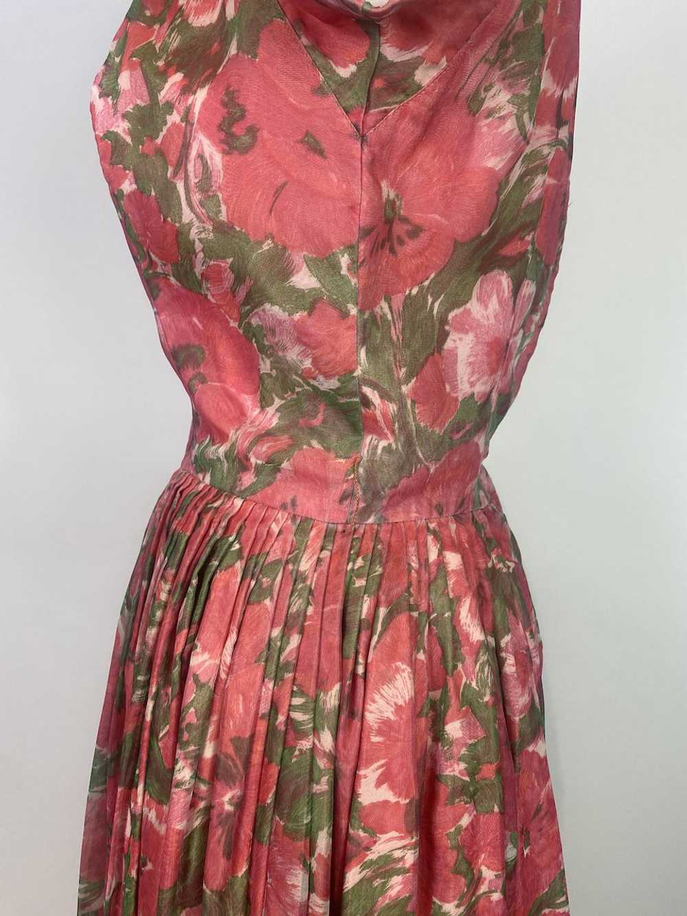1950s Gigi Young Layered Floral Swing Dress - image 6