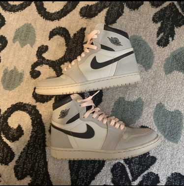 Jordan Brand Air Jordan 1 Retro High SB Light Bon… - image 1