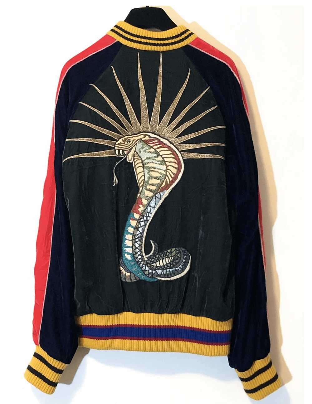 Gucci Flower & Cobra Embroidered Velvet Bomber Ja… - image 4