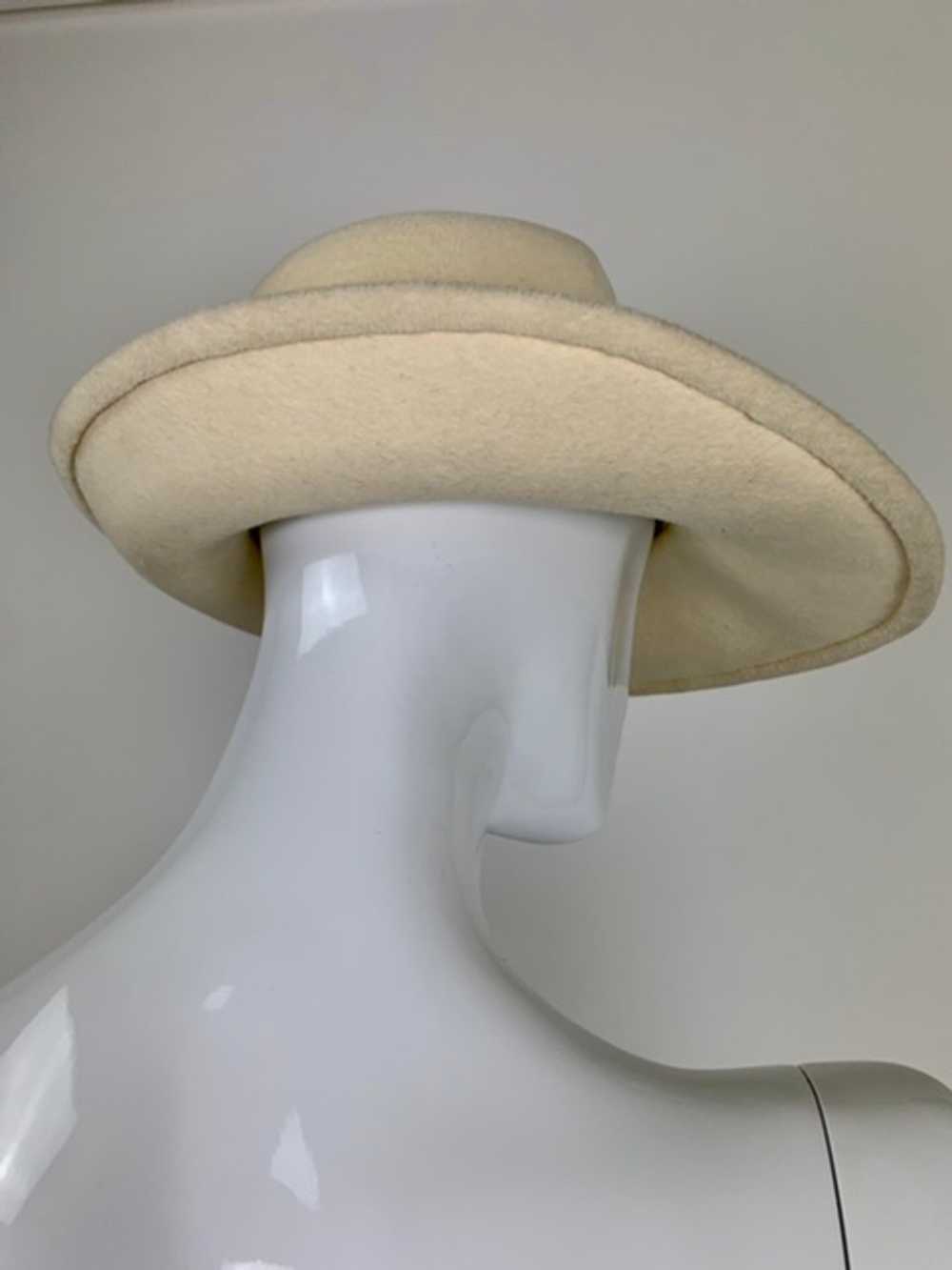 Dolores 70’s Cream Felt Feathered Fedora Style Hat - image 2