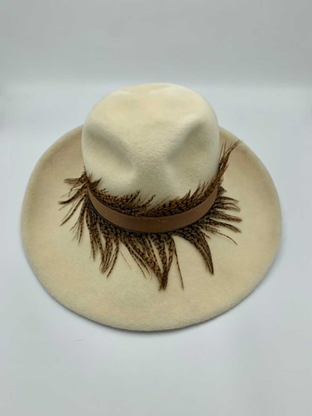 Dolores 70’s Cream Felt Feathered Fedora Style Hat - image 4